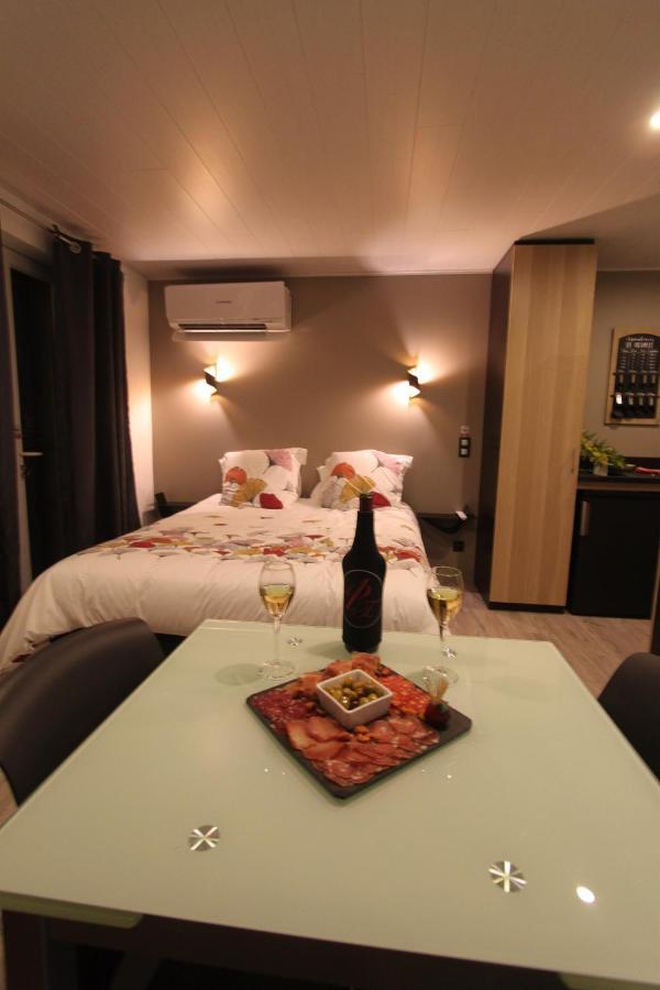 La chambre des Onglous Marseillan  Extérieur photo